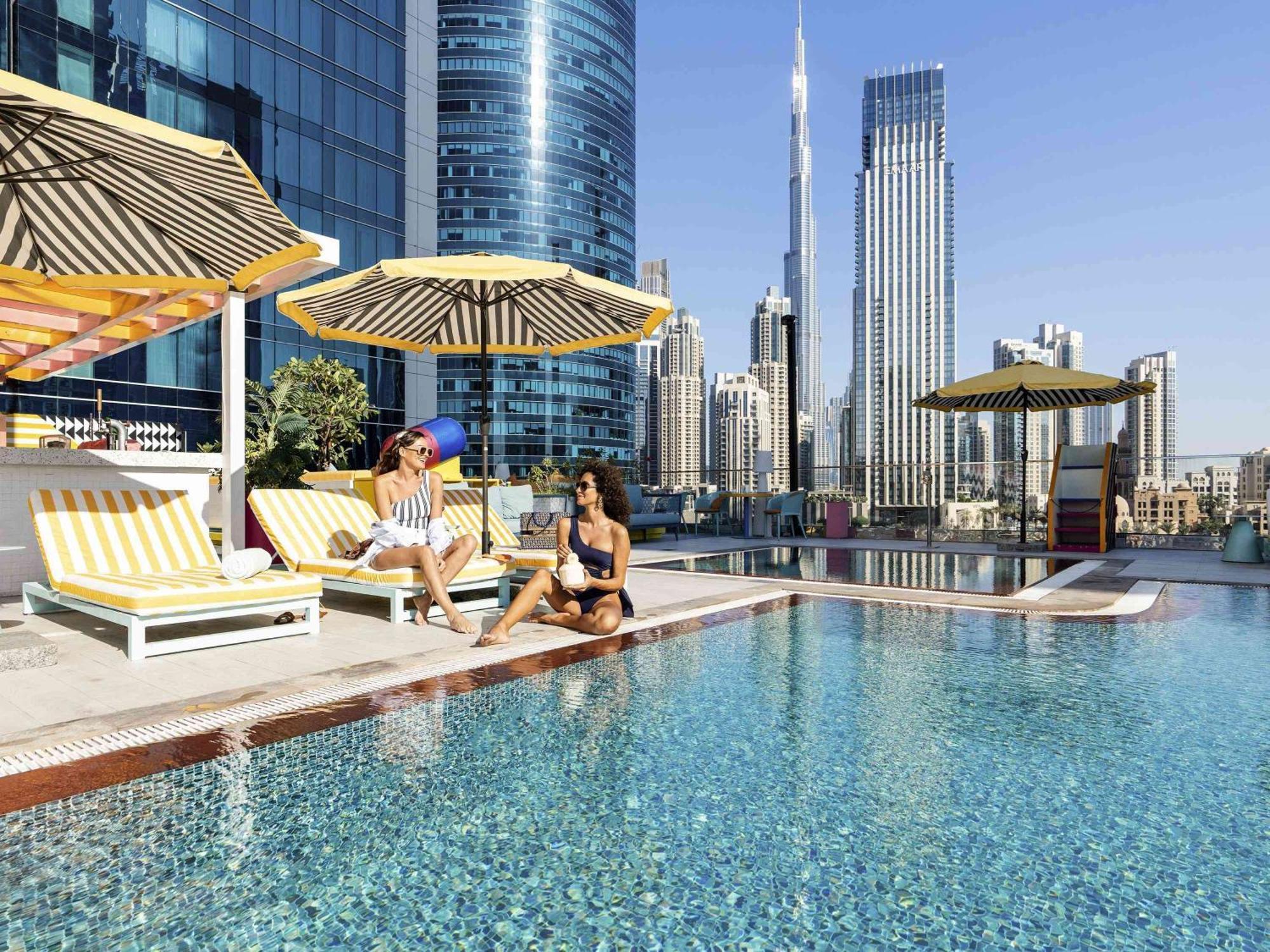 Готель Pullman Dubai Downtown Екстер'єр фото